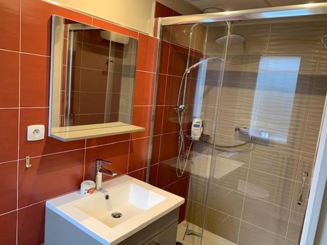 Chambre Independante Chez Particuliers Avec Salle De Bain Privative Анс Екстериор снимка